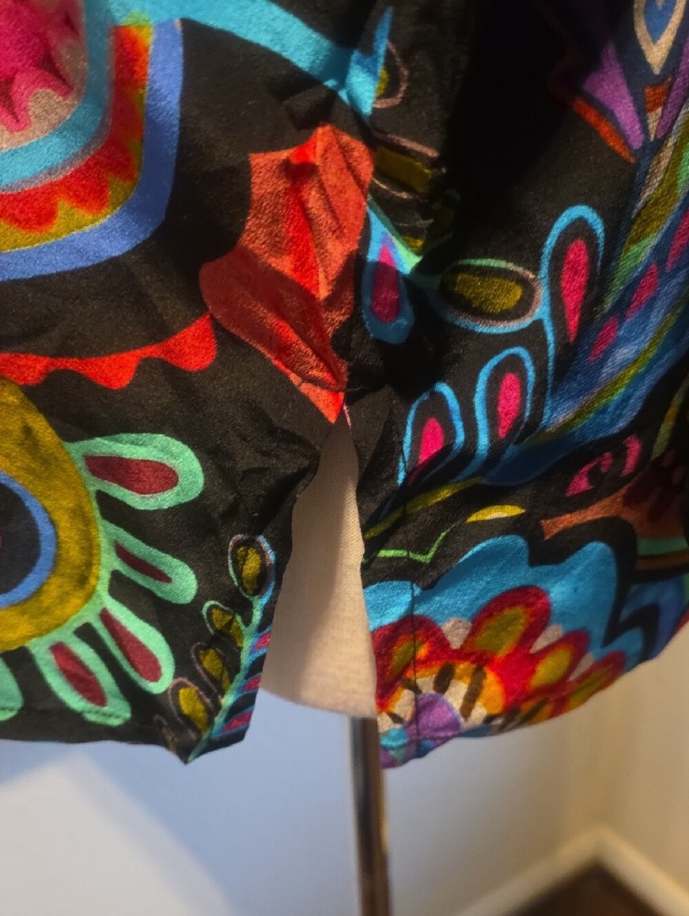 Johnny Was Multicolor Paisley Tie-Neck Tunic - Black Base Size M - Picture 5 of 8